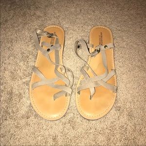 American eagle sandals